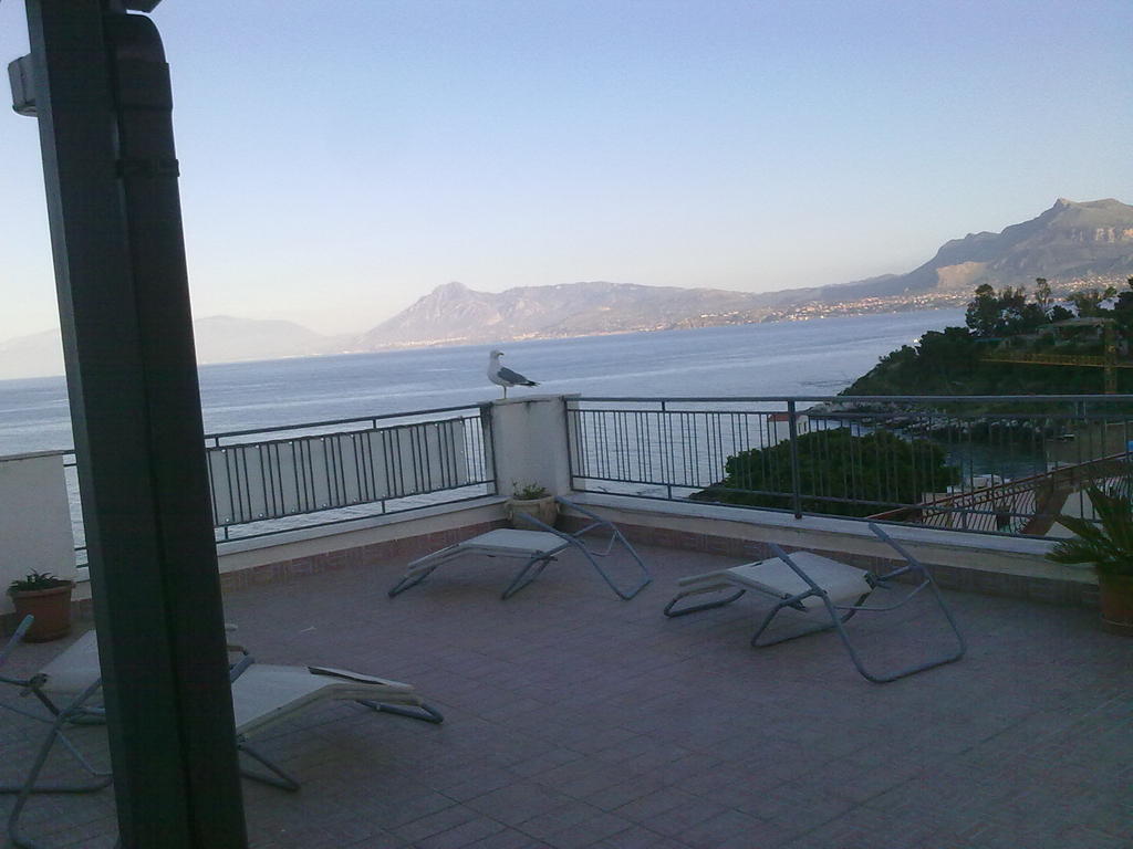 La Caletta Bed & Breakfast Santa Flavia Exterior photo